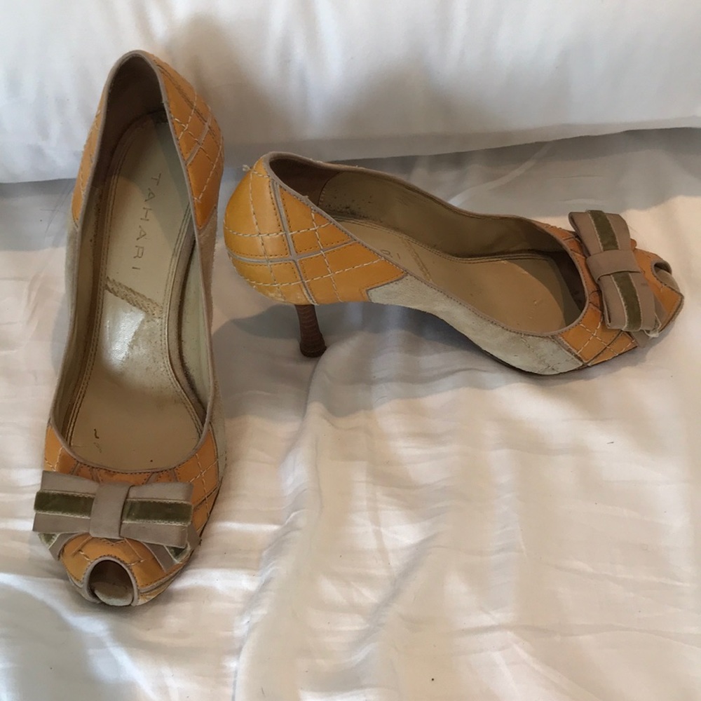 Ellie Tahari peep toe pumps